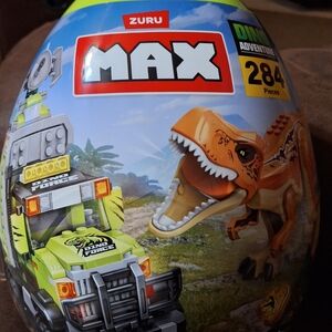 Zuru Dino Force Adventure Egg with Green and Orange Set